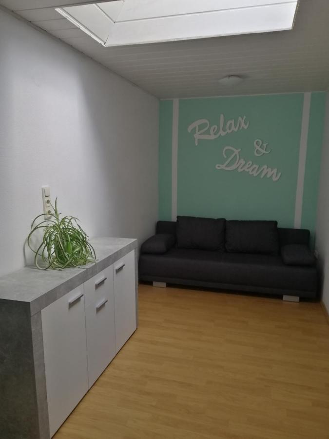 Schöne 66 m² Ferienwohnung in Main-Spessart Thungen Buitenkant foto